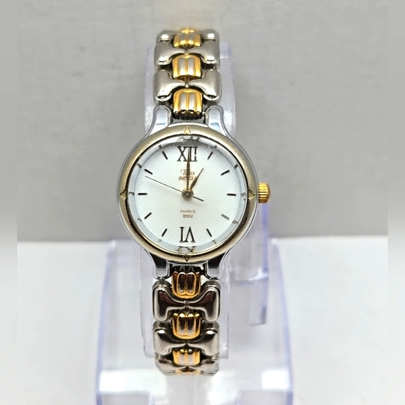 Womens Timex Watch G9 Silver Gold Two-Tone Quartz Bracelet New Battery - Picture 1 of 9